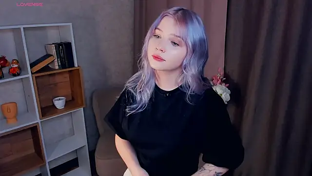  DonnetteShaban chat room