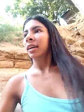 chaparritahot99 Live Webcam on Stripchat