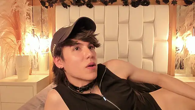 daphne_and_roger (Ask my age) - Penetration in camera