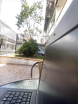 Webcam Model (Sallem_Pink)  is live.Free join now!