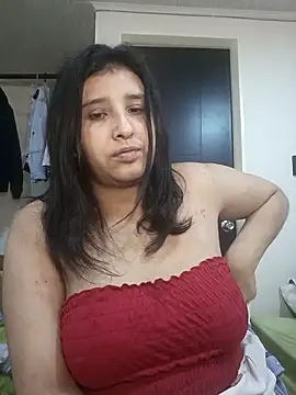 Webcam Model (AddySweet)  is live.Free join now!