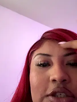 Webcam Model (Naughtynessaa)  is live.Free join now!