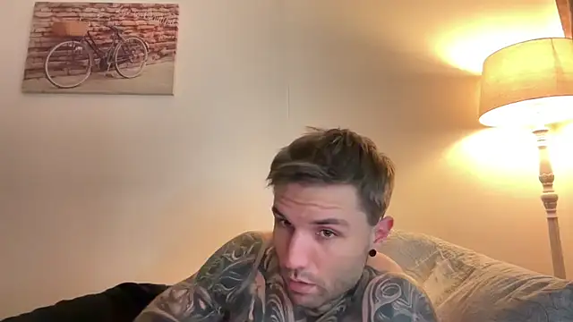 larsskeet (M young) - lets get warm