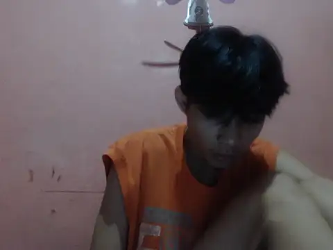 kyoshi_19 (M twink) - Fash dick 25 token, cum in public