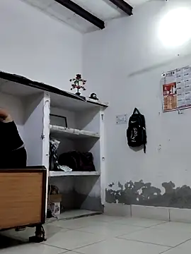 Webcam Model (illay_love)  is live.Free join now!