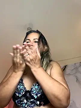 Lucy_Milf_474