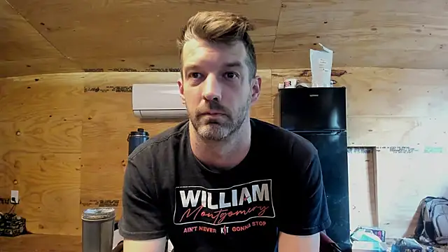 kenny_kyle (Ask my age) - naked 5 mins