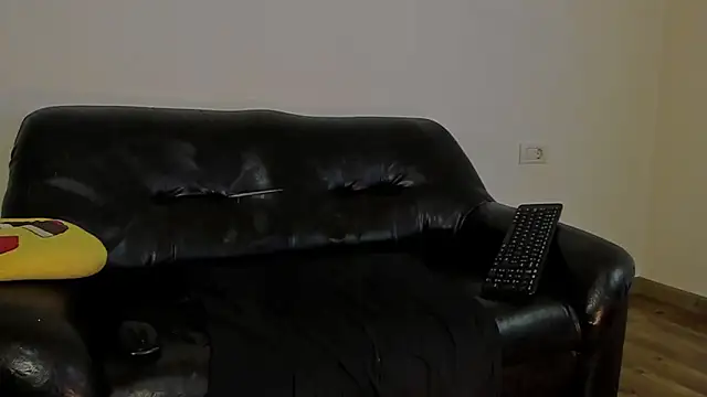 kingmalcom (Ask my age) - cum hard