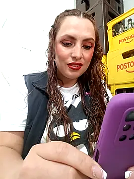  VERONICA__03 chat room