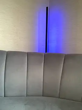 Webcam Model (LunaMoore_Pink)  is live.Free join now!