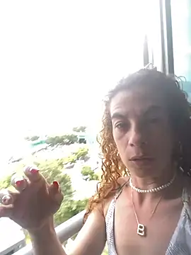 Webcam Model (Bryna_)  is live.Free join now!