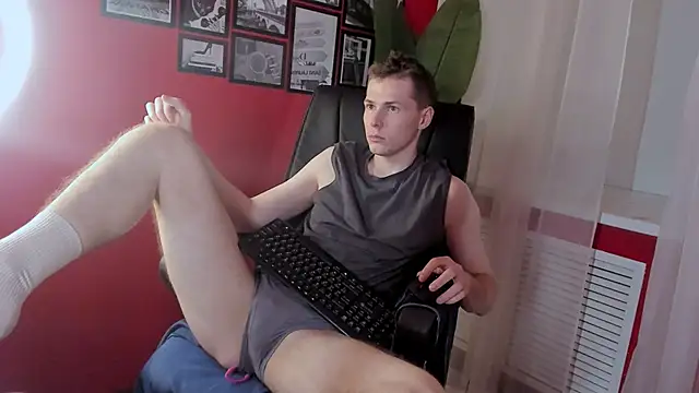 hector_spector (M young) - kiss