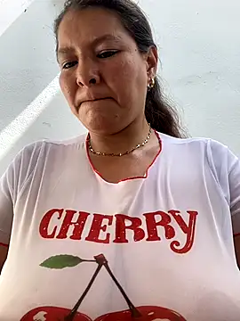 Webcam Model (Sussan__)  is live.Free join now!