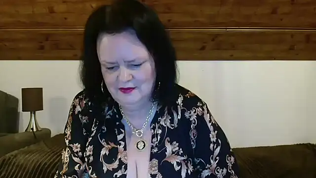  TiffanyMature chat room