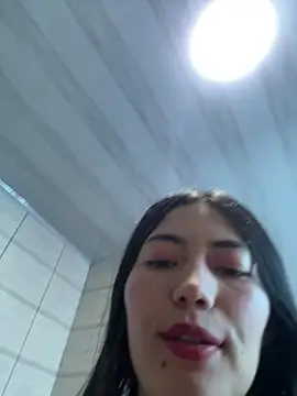 Webcam Model (Tamygh_)  is live.Free join now!