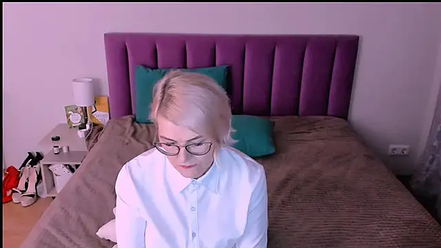 sabrinamacmarren - Sabrinamacmarren's free webcam - UK Sex Cams