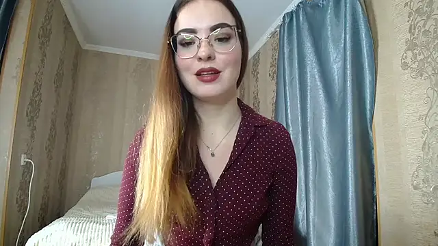  Leila_Kissyu chat room