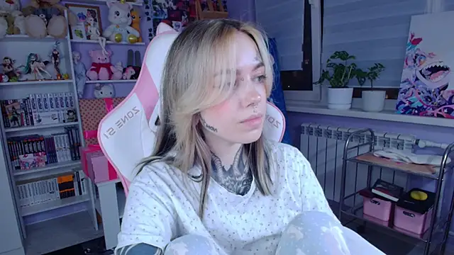 Catharsisi webcam stripchat model stream image