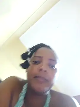 Webcam Model (Miss_lisa-)  is live.Free join now!