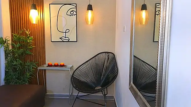  Sharlotte_Milk chat room