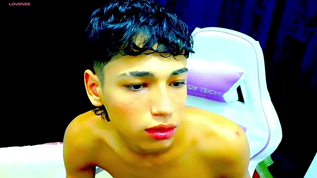 Im_david02 Live Webcam on Stripchat