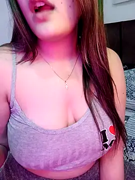 Webcam Model (im_here-)  is live.Free join now!