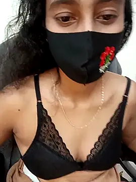 Webcam Model (Softecho-03)  is live.Free join now!