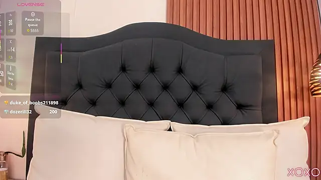 sara_stone17 - SARA_STONE17's free webcam - UK Sex Cams