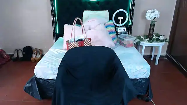 violetaaaslave - VioletaaaSlave's free webcam - UK Sex Cams