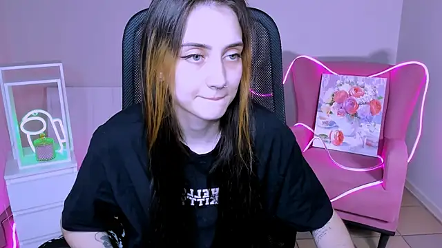 olivianorton - Olivianorton's free webcam - UK Sex Cams