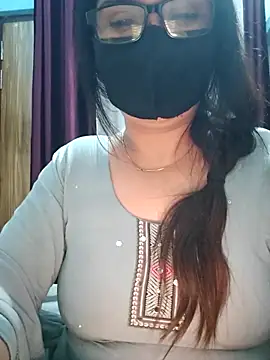 Webcam Model (Aishwaryaa_69)  is live.Free join now!