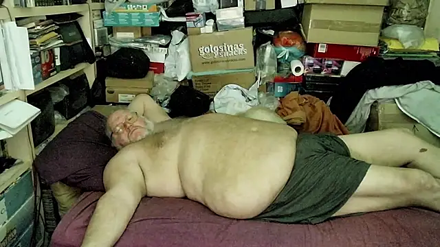 hadeszeuss2 (M mature) - #beardy #big #big-balls #hairy #hd #masturbation #mature #small-audience #small-cock #spanish #spanish-speaking #straight #uncut #white