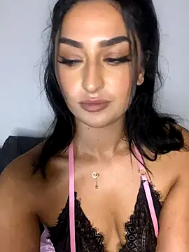 Webcam Model (Mia_spicyy)  is live.Free join now!