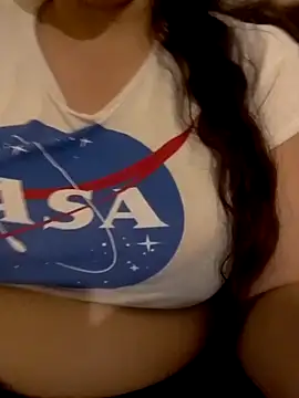 Webcam Model (Zanoba-16)  is live.Free join now!