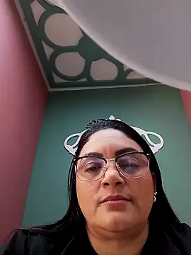 Webcam Model (tiffany_Johnson1)  is live.Free join now!