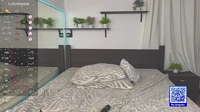 tommy_xxx (M twink) - Show ass