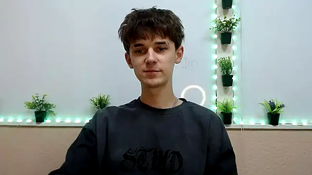 hoot_dude_ (M twink) - for a good mood