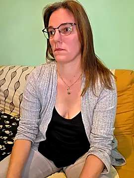 spicelea - SpiceLea's free webcam - UK Sex Cams