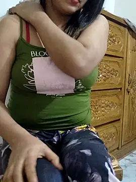 Webcam Model (Tanha18)  is live.Free join now!