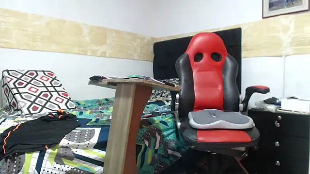 VALENTINO1983_ live cam screenshot male on Home.Pink — Cozy Live Cams & Chat