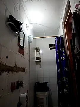 Giselabrunette25's Stripchat show and profile