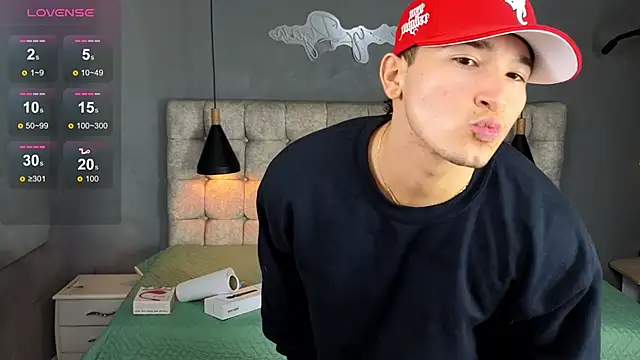 Horny_nick18 from StripChat is Freechat