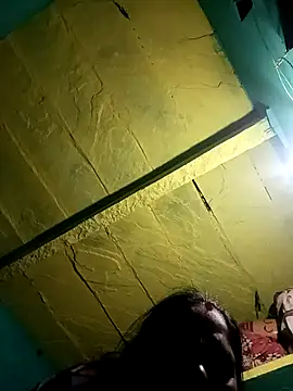 rt_shreya - Rt_shreya's free webcam - UK Sex Cams