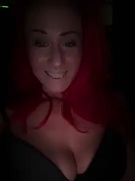 SweetSolez live cam screenshot malefemale from United Kingdom on Home.Pink — Cozy Live Cams & Chat