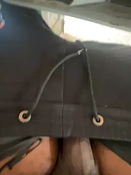 black-mamba-madingo (M young) - Risky cumshot in public no pants