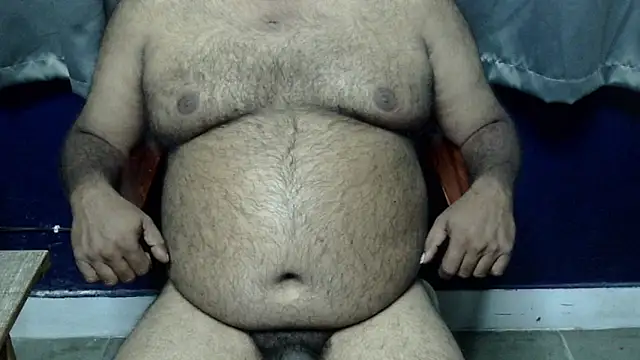 hairysubcub_70 (Ask my age) - Welcome To Daddy's Room. Make Daddy Cum.