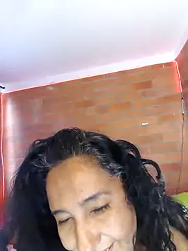 Webcam Model (AnSavina)  is live.Free join now!