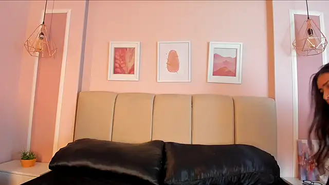 sarah_reidd - Sarah_Reidd's free webcam - UK Sex Cams