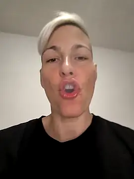 darleenhot - DarleenHot's free webcam - UK Sex Cams