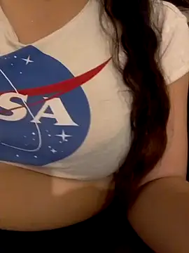 Webcam Model (Zanoba-16)  is live.Free join now!